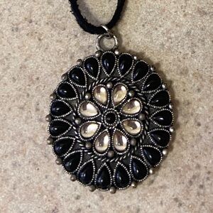 Black rhinestone necklace- material rope.